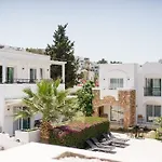 Costa Sariyaz