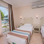 Costa Sariyaz