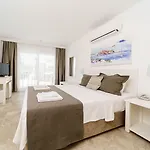 מלון Costa Sariyaz בודרום